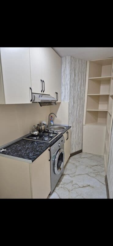 bakı kirayə evlər 2023: Сдаю свою 3хкомнатную квартиру в самом центре города Баку,на одной из — 6