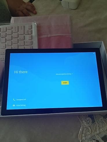 CRELANDER planşet - Gümüşü metal gövdə, incə çərçivəli böyük ekran -