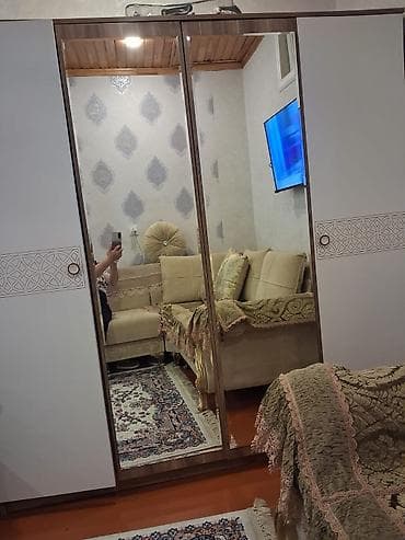 qab dolabi: TECİLİ EVDEN CİXMALİDİR Dolab 250 azn ela veziyyetde.elave ödenisle — 2