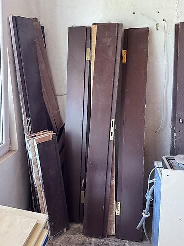 şeyf qapi: Qapı dəstləri və aksesuarları - Material: MDF/taxta əsaslı, tünd — 1