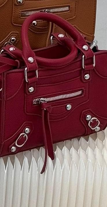 ilham aliyev saati: Çiyin çantası, Marc Jacobs — 1