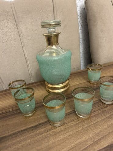 Qida məhsulları: Şüşə içki dəsti – 2 komplekt 1) Türkuaz-şampan rəngli karaf və 6 — 1