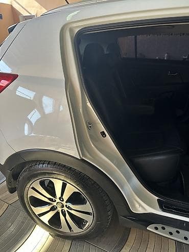 mini cooper kreditle: Kia Sportage: 2 l | 2011 il Krossover — 6