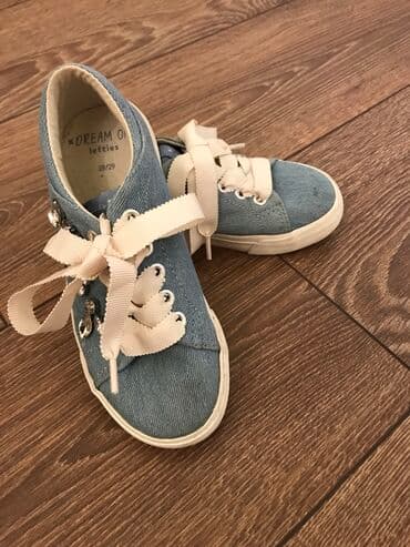 женские текстильные кеды: Cins 28/29 razmer xaricden alinib baha 15 m satilir — 2