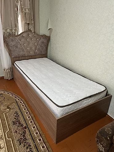 tek krafat: Tek nəfərlik taxta çarpayı və döşək dəsti Tək nəfərlik çarpayı — 1