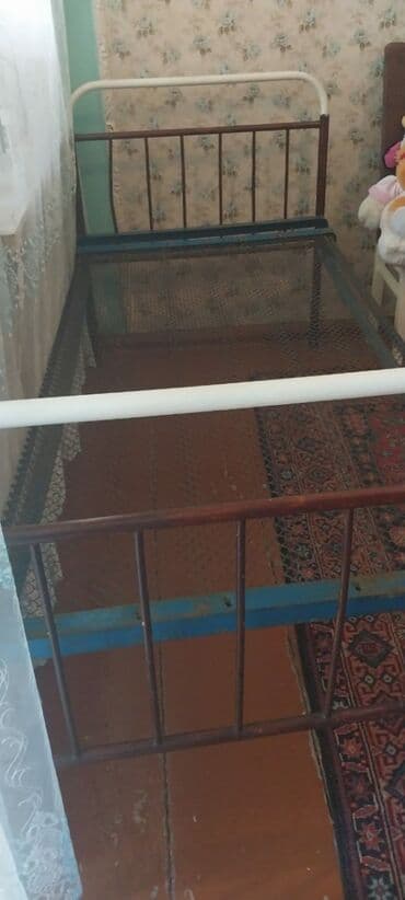 işlənmiş tək kravatlar: Oğlan və qız üçün, İşlənmiş, Çarpayı — 2