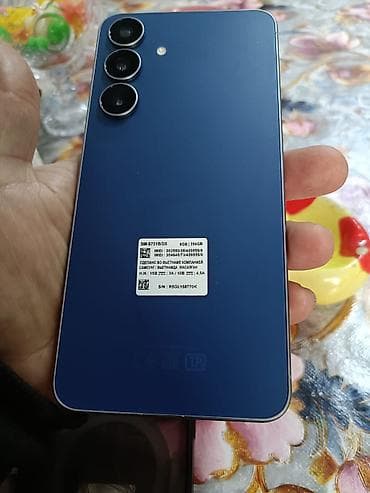 ucuz playstation 4: Samsung Galaxy S25 FE, 256 GB, rəng - Göy, İki sim kartlı — 3