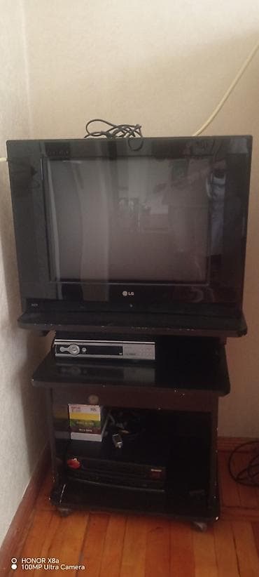 LG kineskop televizor + TV tumbası və qoşulmuş avadanlıqlar komplekti