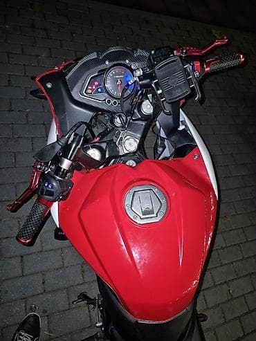 lider disk: Bajaj - Pulsar RS200, 200 sm3, 2022 il, 14000 km — 7