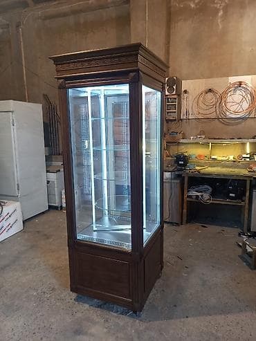 Şaquli vitrini soyuducu vitrin - 4 tərəfi şüşəli, 360° görünüş təqdim