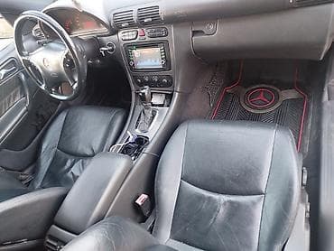 güzgü monitor: Mercedes-Benz C‑Class sedan (W203), gümüşü rəng. Texniki və xarici — 2