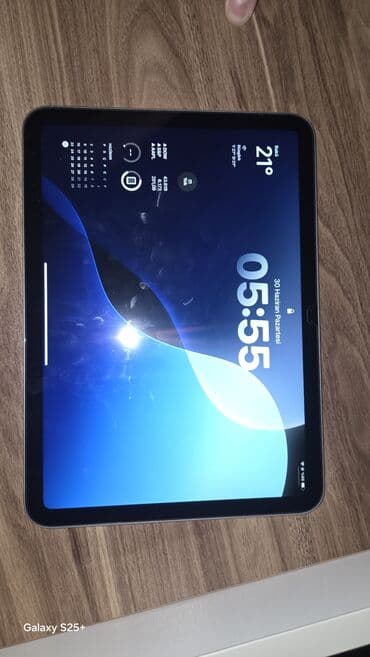 ikinci el ipad: İşlənmiş Apple iPad 10 (2022), 10,9", 64 GB, Ünvandan götürmə — 2