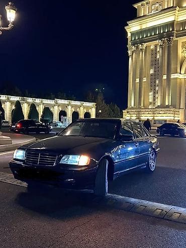 Mercedes‑Benz C‑Class (W202) sedan - Kuzov: klassik W202 sedan, qara — 2