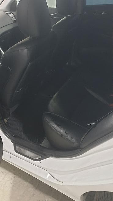 Hyundai Sonata: 2.4 л | 2012 г. Седан — 6