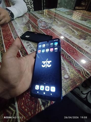 mikro qulaqciq: Xiaomi Redmi Note seriyası smartfon - Arxa tərəf: Parlaq mavi korpus — 3