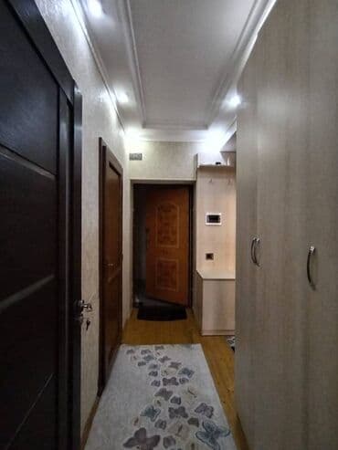 9 ci mikrorayon satilan evler: 2 otaqlı, Yeni tikili, 70 kv. m — 9