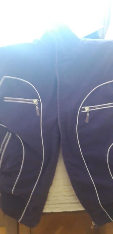 Qız üçün gödəkcə azca geyinilib satılır lalafo.az -da Qız üçün gödəkcə azca geyinilib satılır