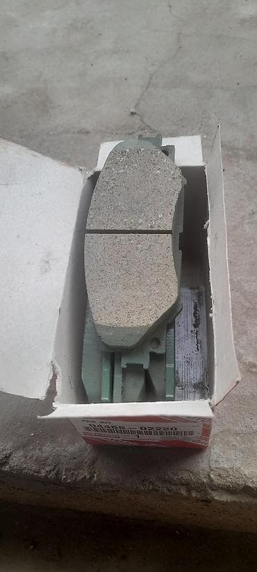 islenmis teker satisi: Qabaq noklatkalar satilir.Toyota modeli ucun — 1