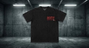 Futbolkalar: Məhsul: “Dexter” temalı qara T‑şört - Rəng: yuyulmuş kömür/qara ton - — 3