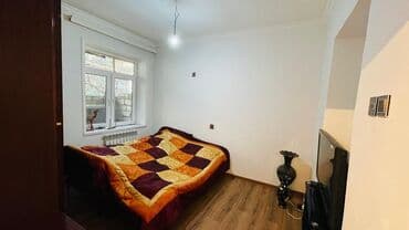 6 cı mikrorayon satılan evlər: 6-ой микрорайон 5 комнат, 170 м², Нет кредита, Средний ремонт — 1