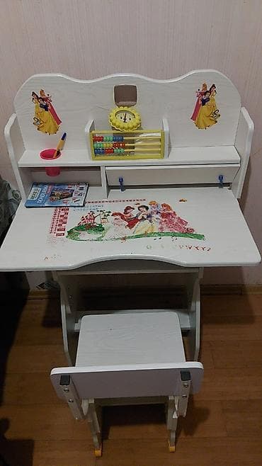 Uşaq üçün yazı‑oxu dəsti – masa və stul - Material: ağ rəngli