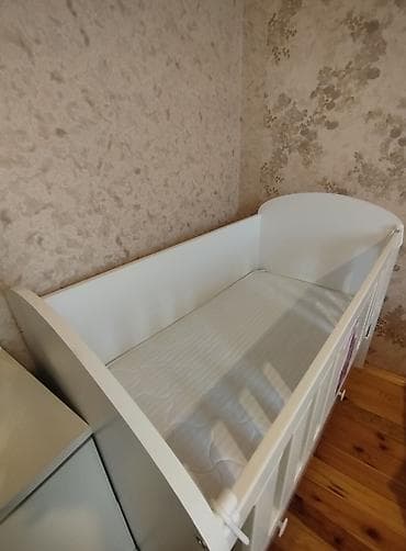 islenmis matras: Uşaq çarpayısı satılır. Ağ rəngli, zərif və səliqəli dizayna malik — 2