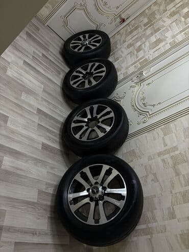 4 ədəd yığılmış disk+şin dəsti - Disklər: yüngül lehimli, 10-şüalı