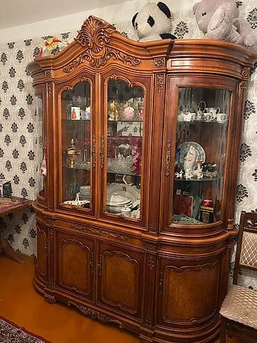 Пуфики: Б/у, Стенка — 2