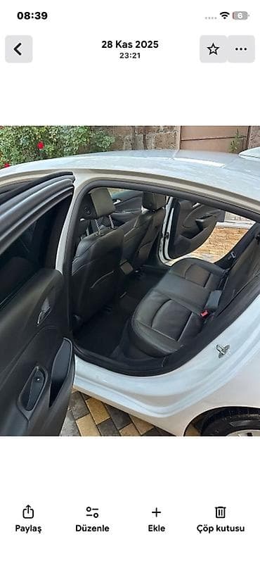 teker satşı: Chevrolet Cruze: 1.4 l | 2017 il 187000 km Sedan — 6
