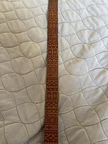 Ремни и пояса: ASOS Leather Belt With Antique E – dəri kəmər - Brend: ASOS - Model — 4