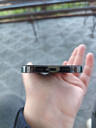 ıpad pro m1: IPhone 12 Pro, Space Gray — 5