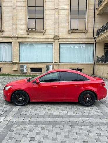 vaz 2107 2004: Chevrolet Cruze sedan - Korpus: 4 qapılı sedan, qırmızı rəng, qara — 8