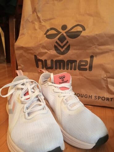 Kişi Geyimləri: QADIN 60 AZN VE USAQ 48AZN GEYINILMEYIB UŞAQ (37 VE 31 RAZMER) VE 5-10 — 3