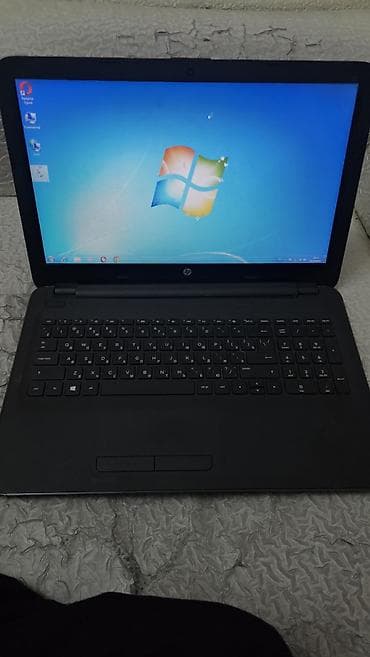 Ucuz iṣlək HP noutbuk - Ekran: 15.6" (matt), veb-kamera üst hissədə -