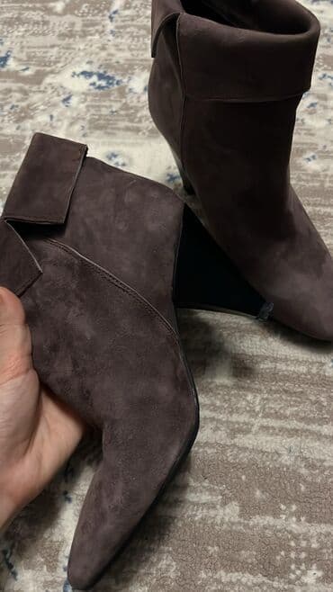 emelie тональный крем: Размер: 36, цвет - Коричневый, Б/у — 2