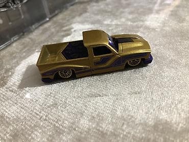 hot wheels supra: Məhsul: Miniatür maşın kolleksiyası + daşıma/qoruyucu vitrin qutuları — 10