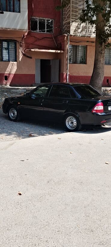 traktor 1221 qiymeti: Lada Priora sedan – qara rəng, 4 qapılı, ön və arxa işıqlar orijinal — 6