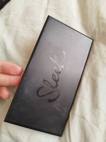 göz altı ləkələr: Göz kölgələri, Kryolan, Ünvandan götürmə — 17