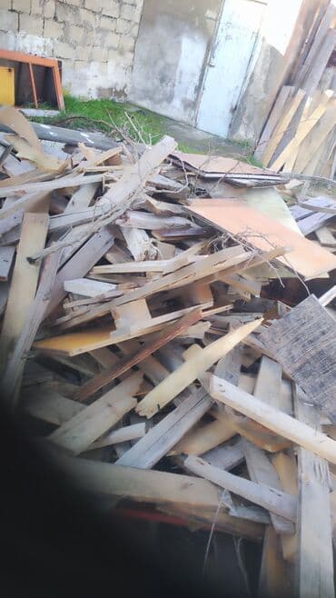 yolka agaci satisi: Ocaq/isitmə üçün doğranmış taxtaparcaları. İcində hər cür taxtalar — 9