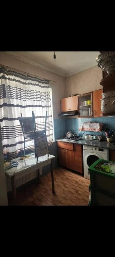 снять квартиру на долгий срок: 2 otaqlı mənzil. Bütün kommunal var . Real alıcıya endirim olunacaq — 3
