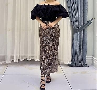 desd paltarlar: Zərif gecə geyimi – iki hissəli görünüş: - Üst: qara, off-shoulder — 2