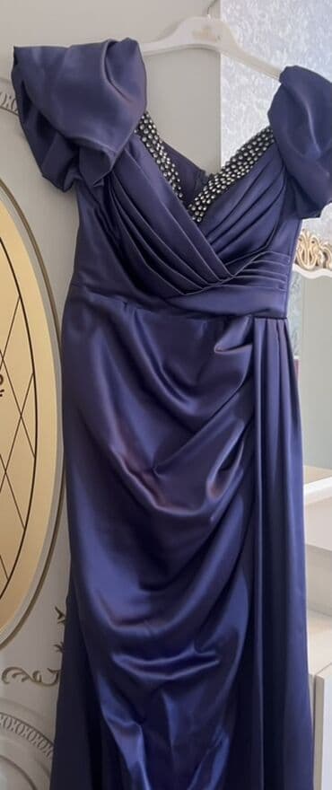 Ziyafət donu, Maksi, M