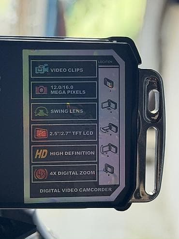 Videoreqistratorlar: FULL HD F900LHD avtomobil videoqeydiyyatçısı Xüsusiyyətlər: - Video — 4