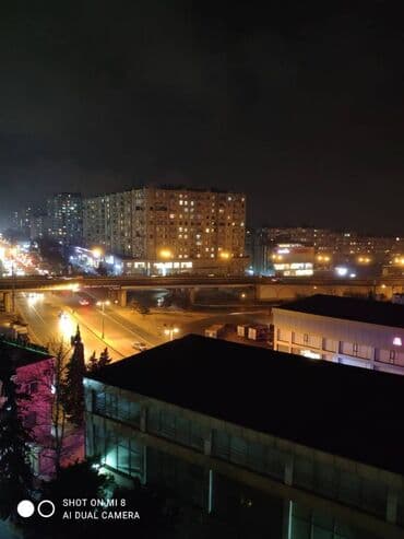 8 ci mikrorayon 3 otaqli evler: Bakı, 3 otaqlı, Köhnə tikili, 80 kv. m — 8