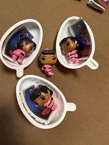 Fiqur, Plastik, rəng - Çəhrayı