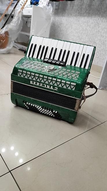 bayan akkordeon: Akkordeon, Ünvandan götürmə — 2