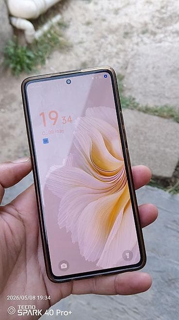 Tecno Camon 20 Pro, 256 ГБ, цвет - Черный, Две SIM карты — 4