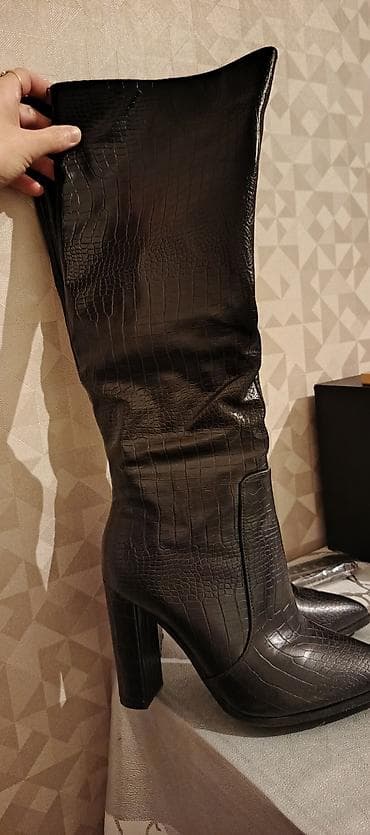 женские резиновые сапоги: Qadin çəkmələri – qara rəng, timsah dərisi fakturası ilə - Model — 3