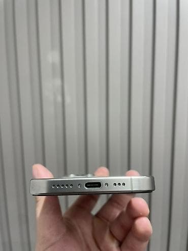 appl: IPhone 15 Pro, 128 GB, Gümüşü, Zəmanət, Simsiz şarj, Face ID — 3