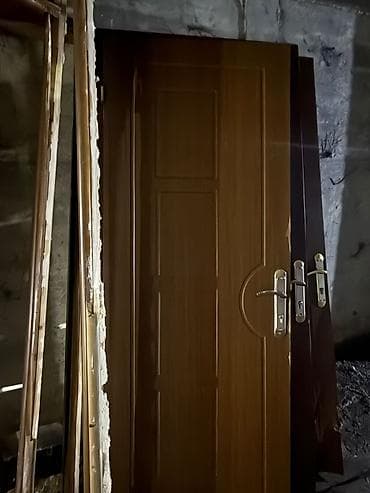 Qonaq otağı üçün İşlənmiş Otaq qapısı 90x205 sm Çərçivə ilə, Ödənişli quraşdırma, Ünvandan götürmə